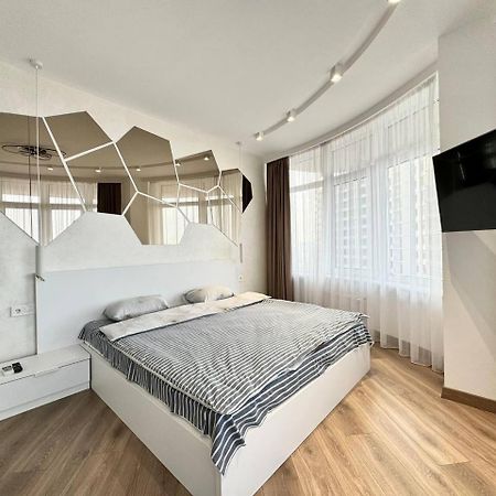 45 Pearl 2 Bedrooms Disign Apartment Odesa Exterior foto